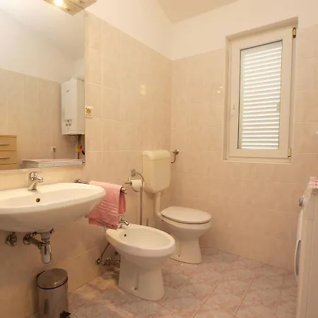 Apartment Iva 1534 Pula